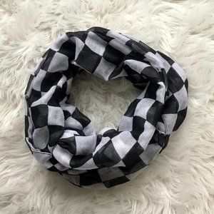 Checkerd Infinity Scarf